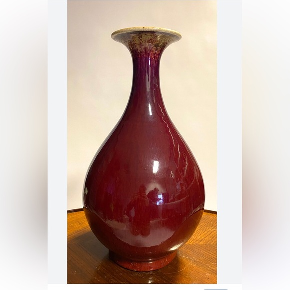 Global Views Red Late 19th Century Vase,oxblood glaze, high neck,widened at top. - Picture 1 of 7